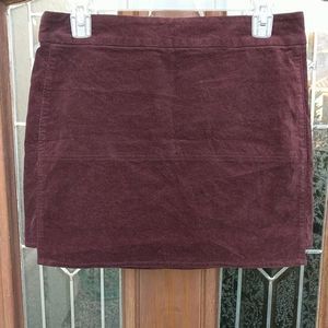 𝅺FOREVER 21 Burgundy Velvet Skirt
